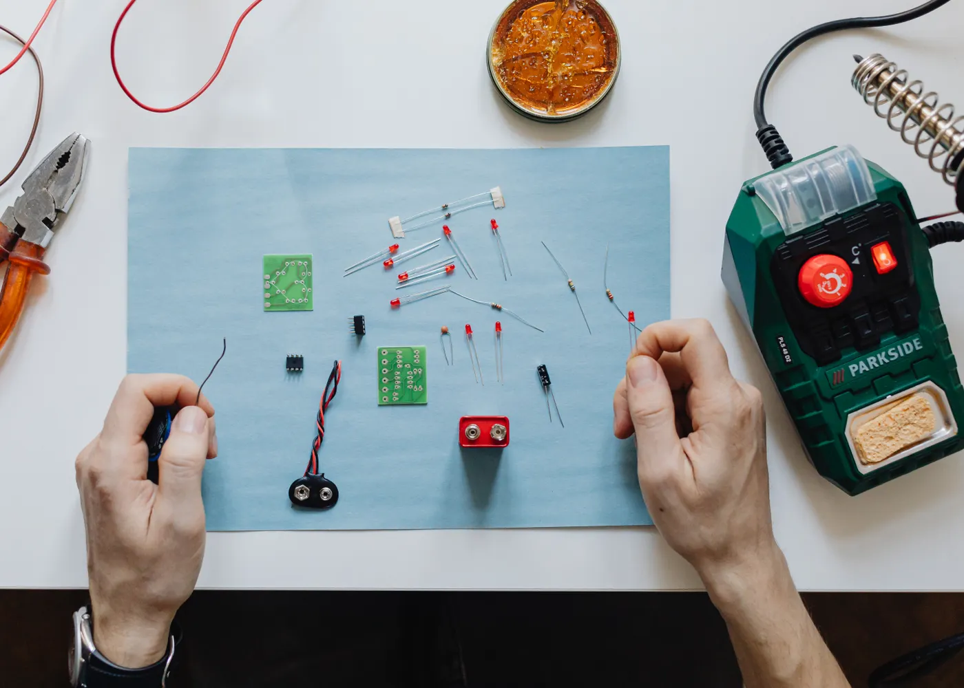 Elektrik İşleri için temsili servis görseli